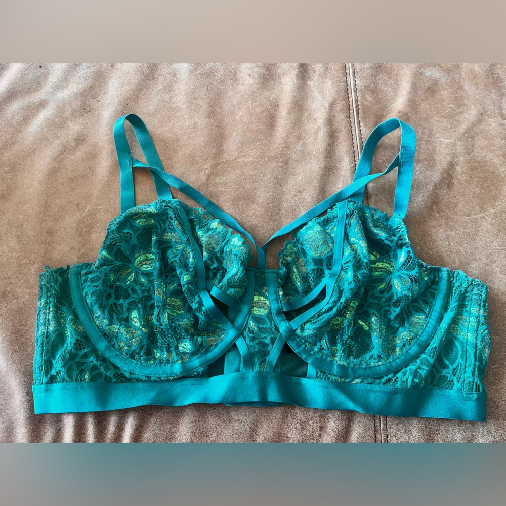 Torrid Underwire Bralette —Teal and Gold floral lace cut out strappy 3/$45!!